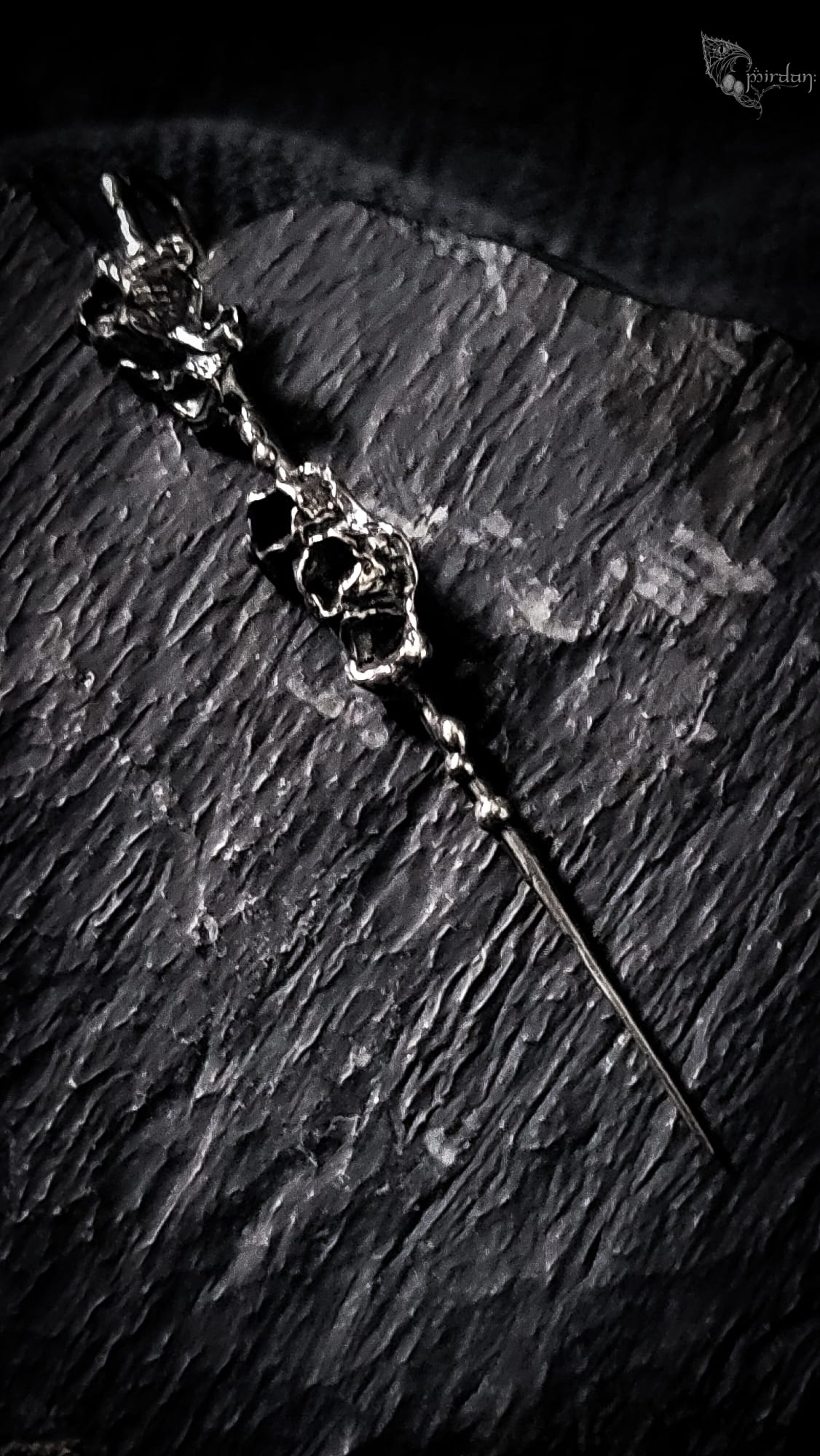 Murmurs of The Hollow oorbellen