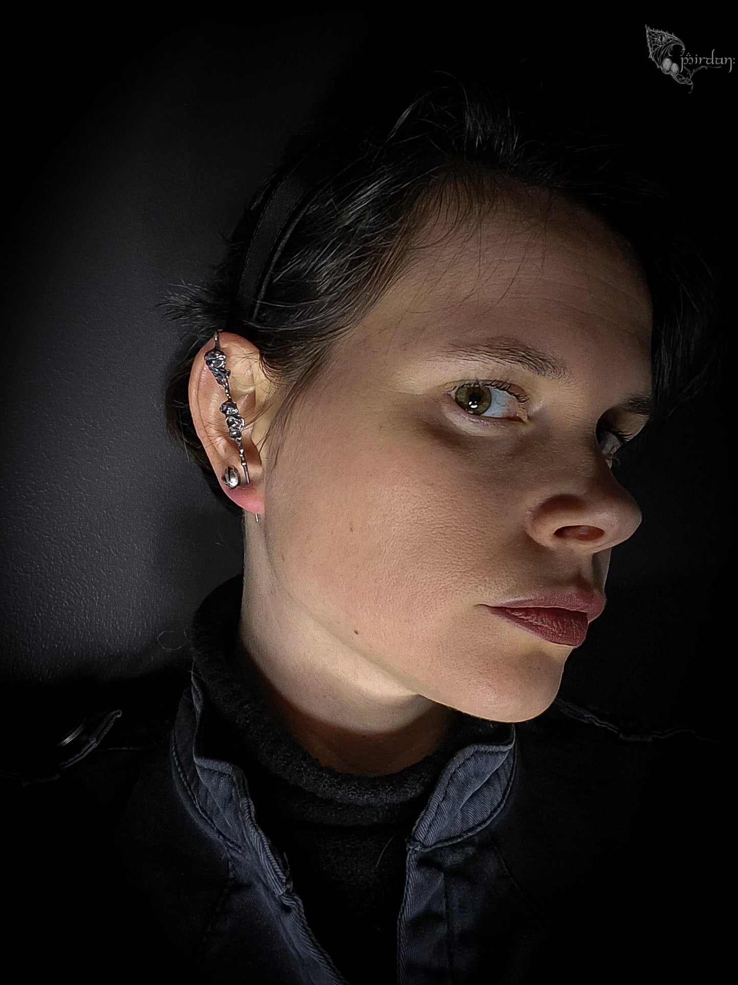 Murmurs of The Hollow oorbellen