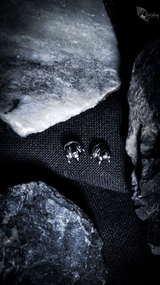 Paw Studs