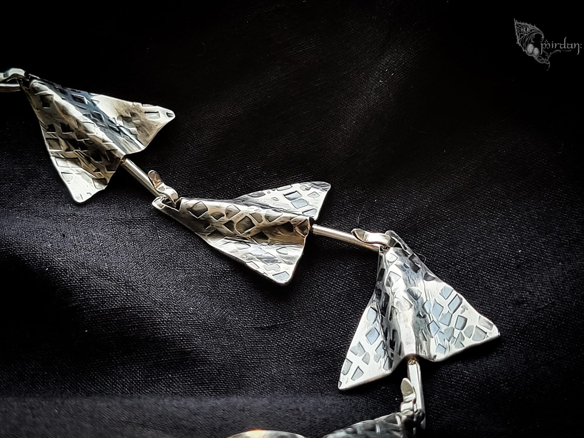 silver 925 necklace chain hammered patina polished triangle triangles